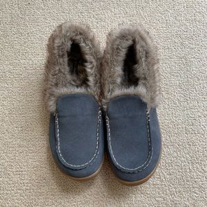 Columbia Omni Grip Slippers — Size 7